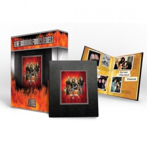 Gene Simmons - Family Jewels - Season One (Signature Series Collector's Set) Cover Gene Simmons - Family Jewels - Season One (Signature Series Collector's Set) Cover